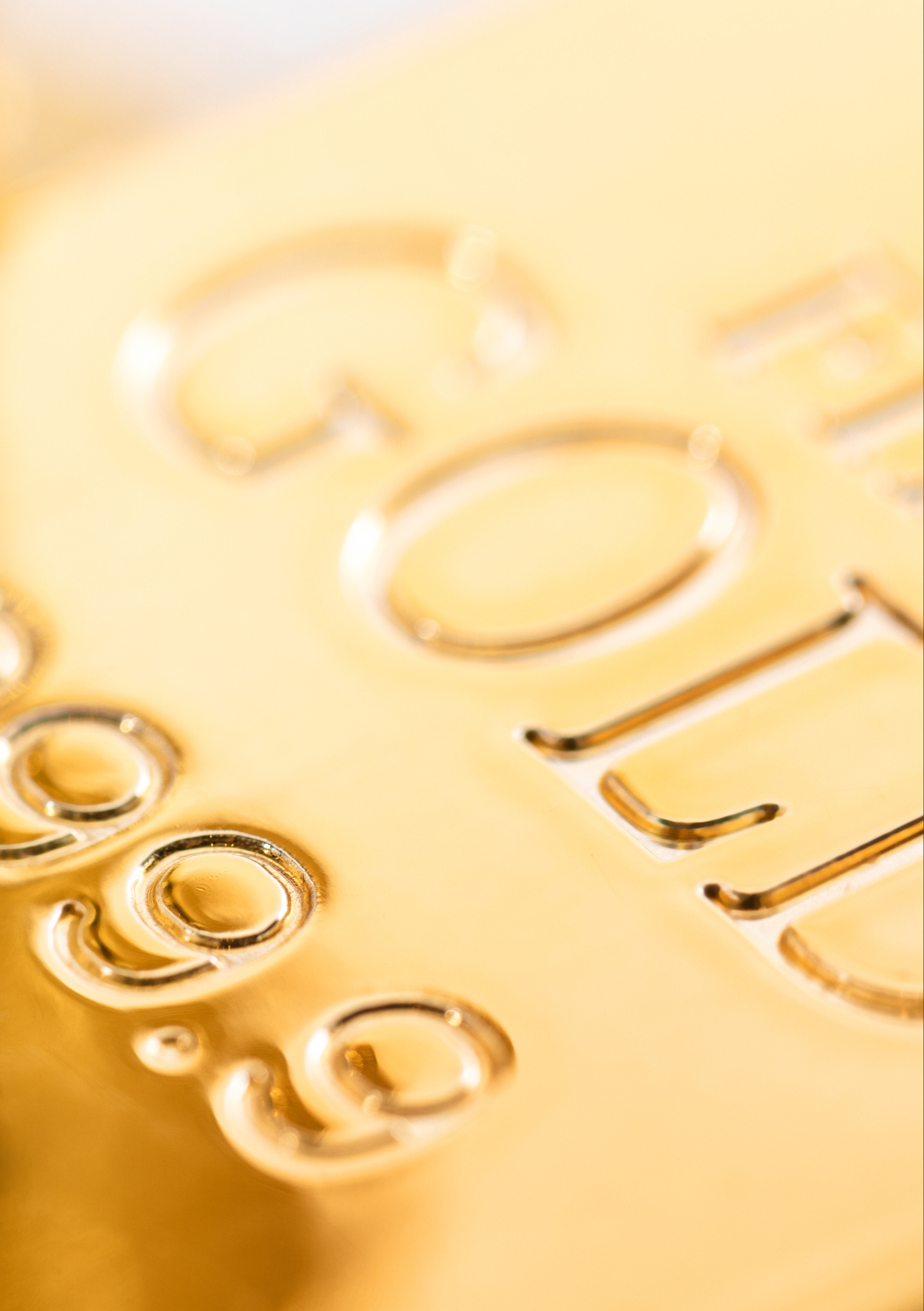 Buy Gold in Birmingham: Local Gold Buying & Secure Storage with Soho Safety Deposit Centre